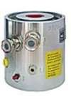 Dispositif de serrage de s�curit� pour arbre � ressort et rel�chement hydraulique SITEMA